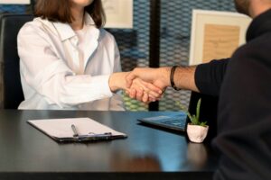 HR Solutions for Totton Startups Ensuring Legal Compliance